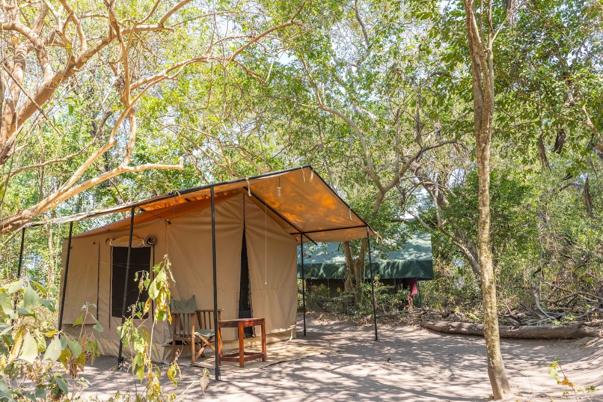 Riverside bush breakfast